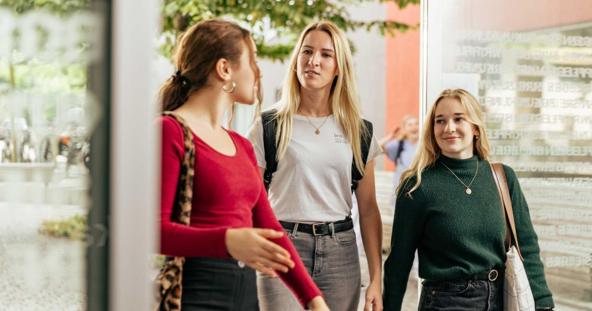 Lernende vom ersten Tag bis zum Abschluss im Blick – digitales e-Dossier für BZ Pflege